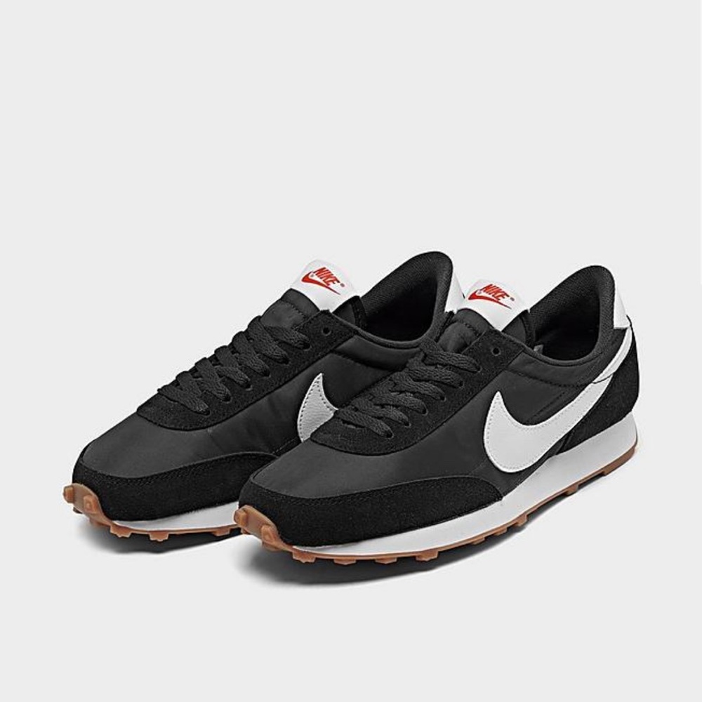 Nike daybreak sneakers